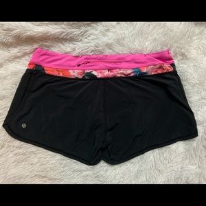 Lululemon Floral accent black shorts